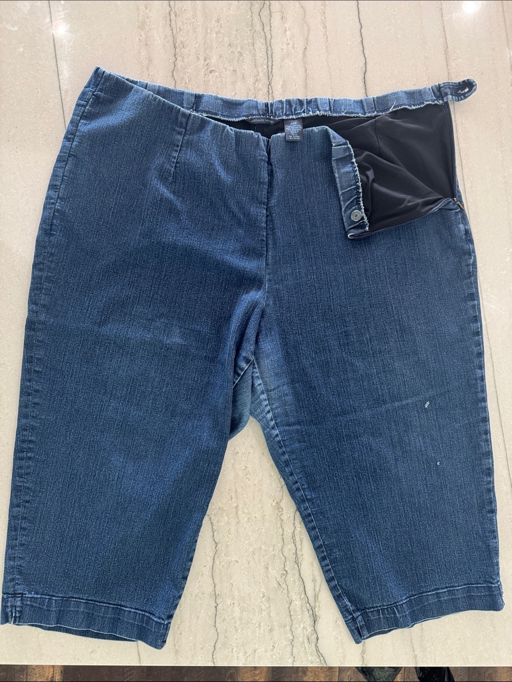 Women's Cropped Denim Jeans - Dark Blue Ankle Length